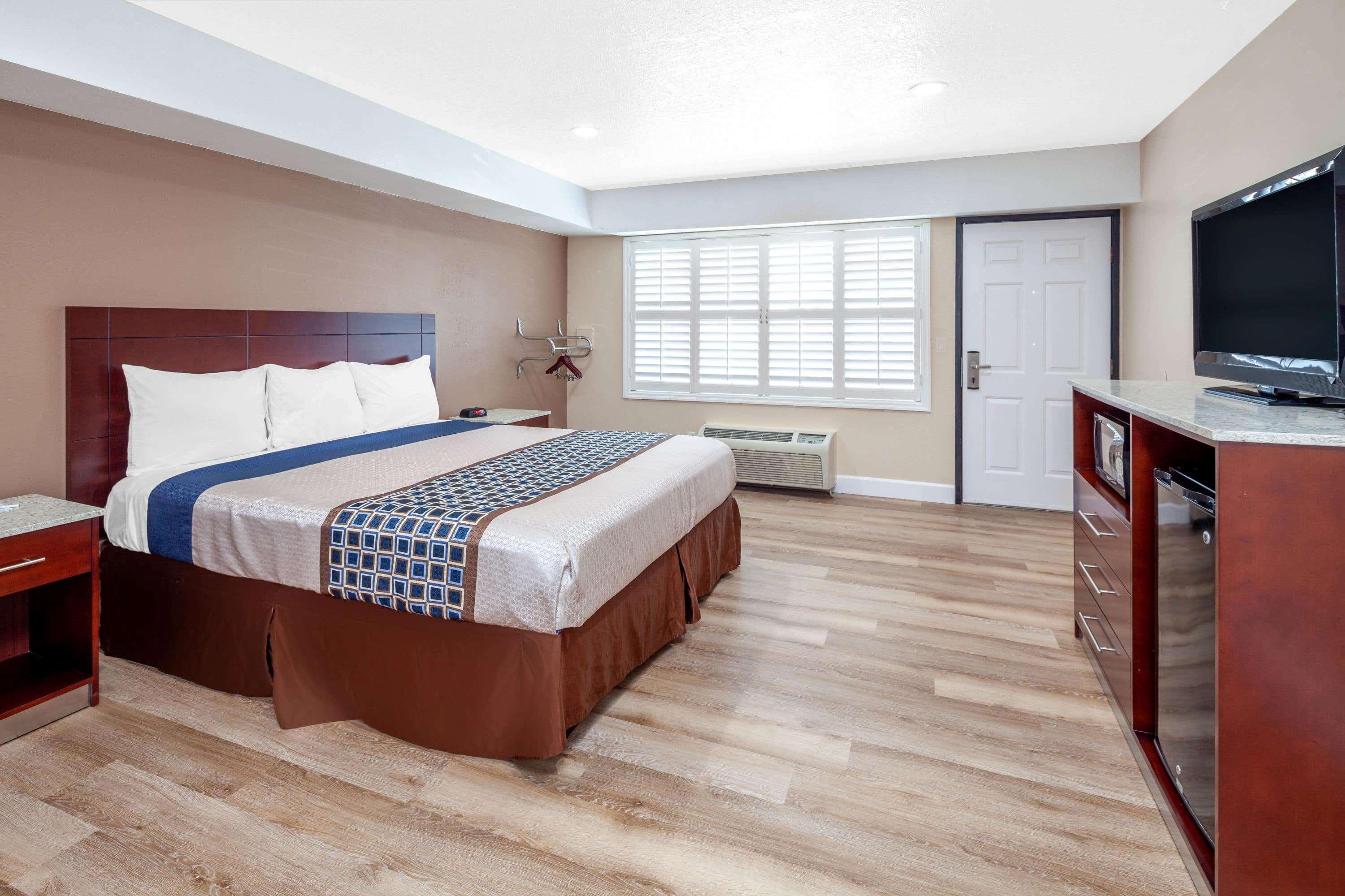 Travelodge By Wyndham Harbor City Los Angeles Esterno foto